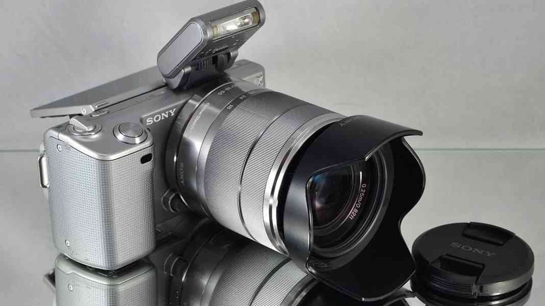 Sony NEX-5 + 18-55 mm *14MP*Full HDV* 87000 Exp. - foto 4