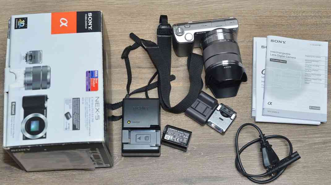 Sony NEX-5 + 18-55 mm *14MP*Full HDV* 87000 Exp. - foto 3