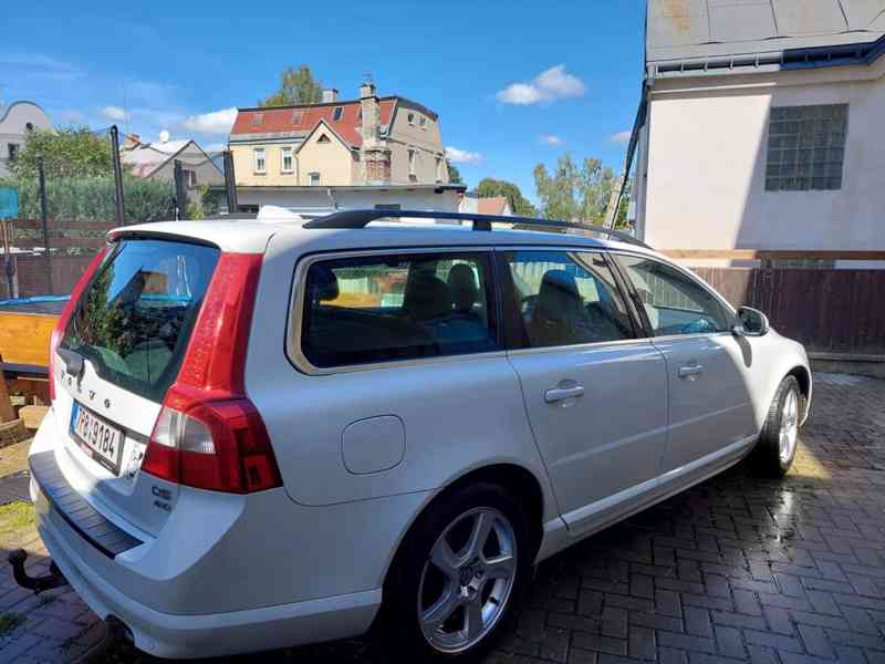 Volvo v70 4x4 kombi - foto 6