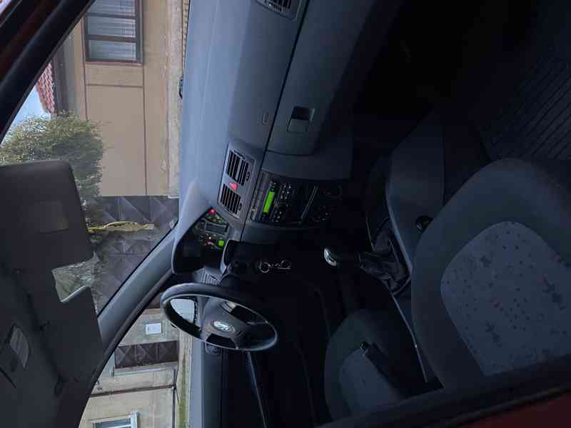 Škoda Fabia 1.2 HTP - foto 12