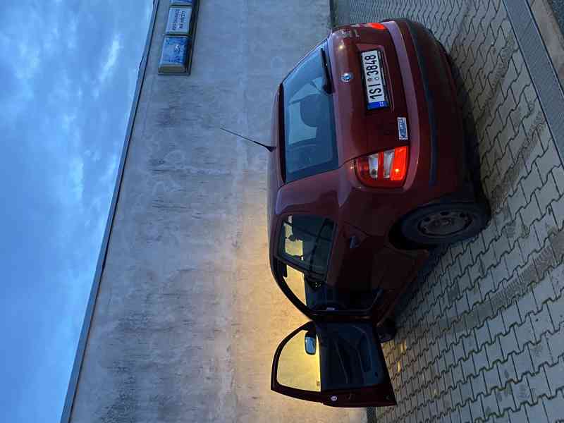 Škoda Fabia 1.2 HTP - foto 8