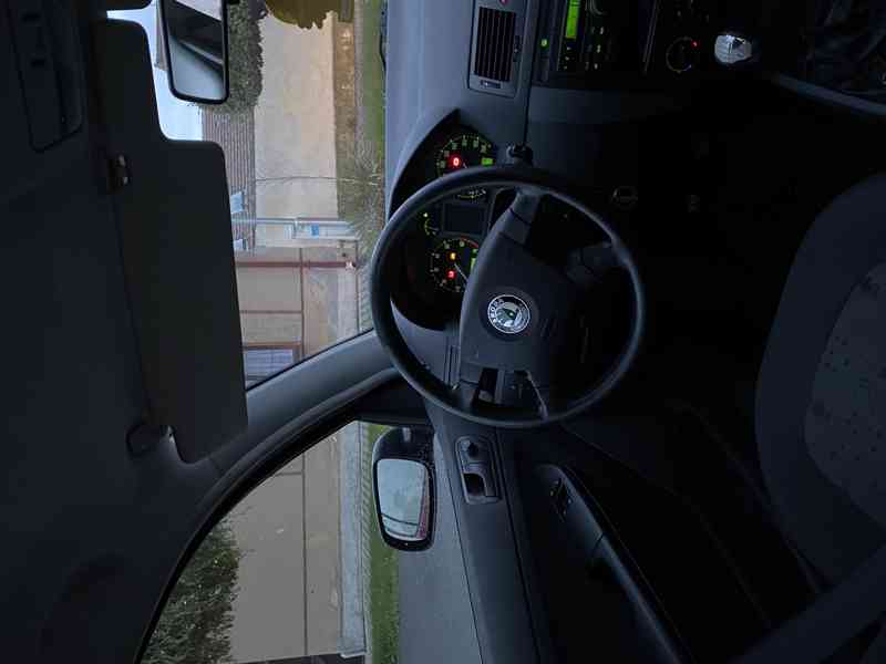 Škoda Fabia 1.2 HTP - foto 11