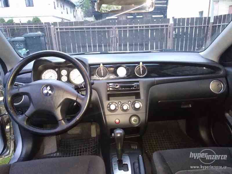 Mitsubishi Outlander 2.4 Mivec LPG 4x4 - foto 3