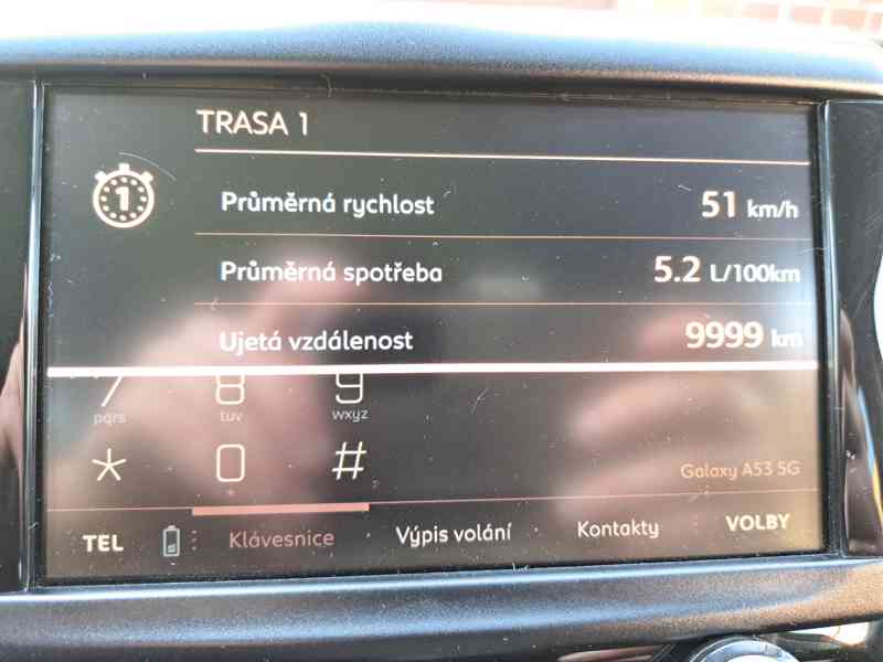 Peugeot 2008, rv. 11/2018, 96 kW, 58 tkm, pěkná výbava - foto 11