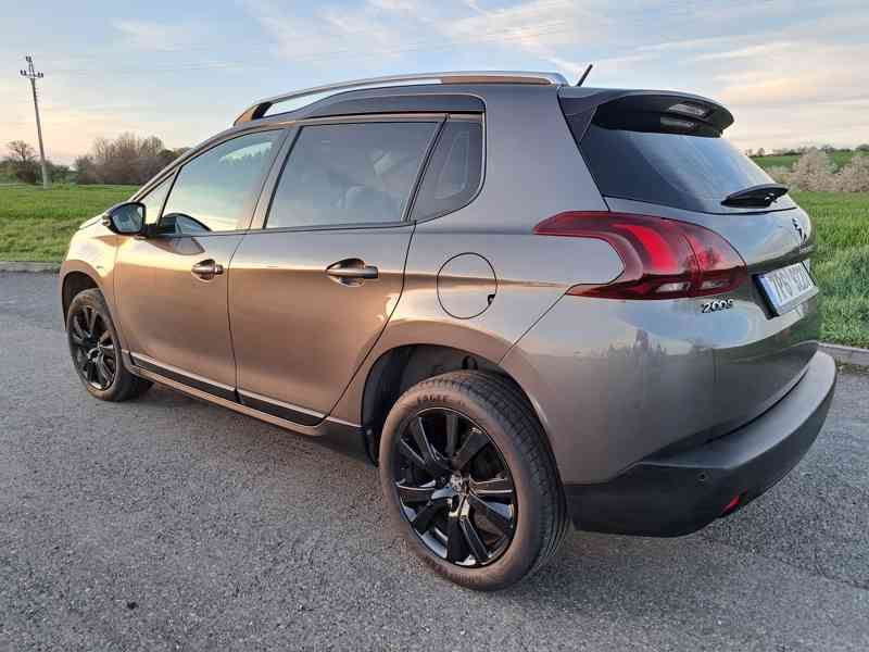 Peugeot 2008, rv. 11/2018, 96 kW, 58 tkm, pěkná výbava - foto 4