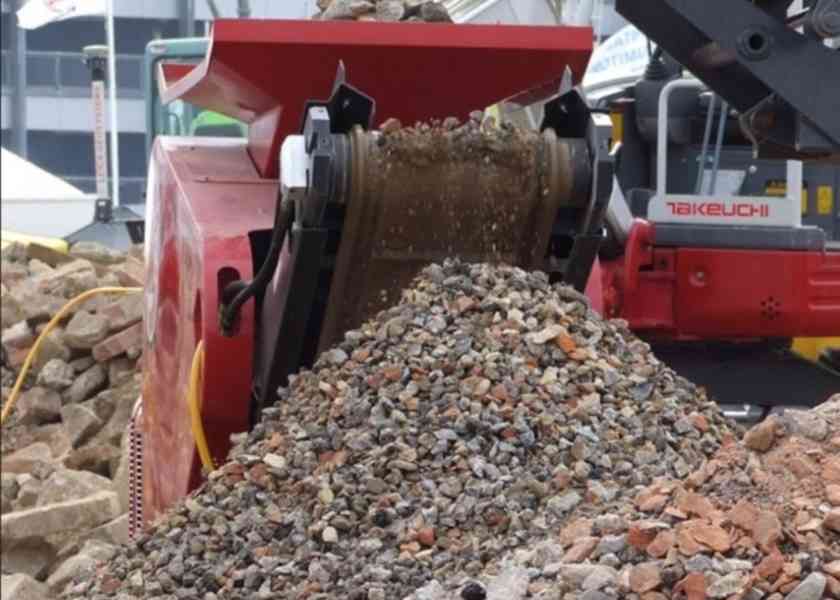 Drvič stavebného odpadu RED RHINO 4000 - foto 2