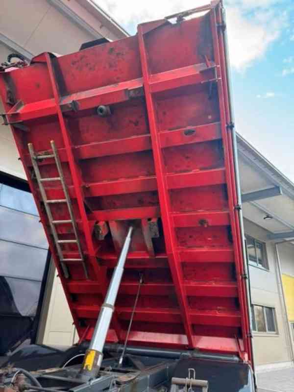 18t sklápěč Mercedes Actros retardér TOP - foto 4