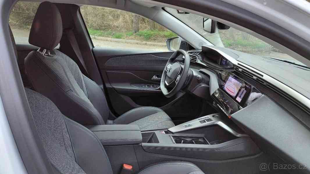 Peugeot 408 1,2   PureTech EAT8, 31 000 km - foto 17