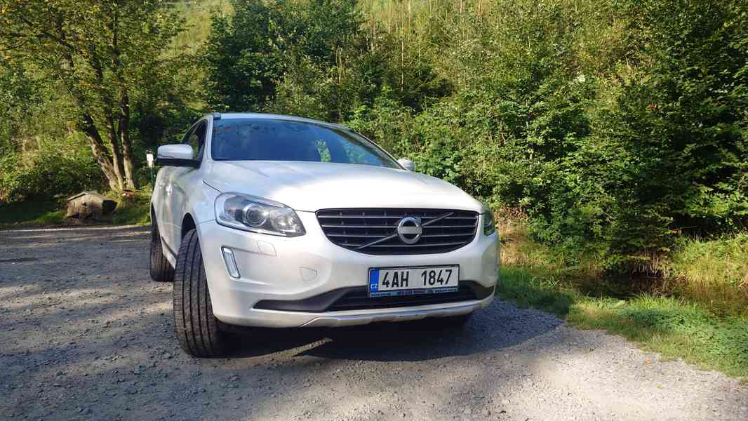 Obrázek k inzerátu: Volvo XC60 D5 AWD aut. SUMMUM