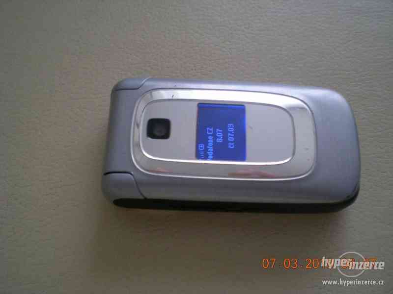 Nokia 6085 z r.2006 - telefony véčkové konstrukce od 150,- - foto 2