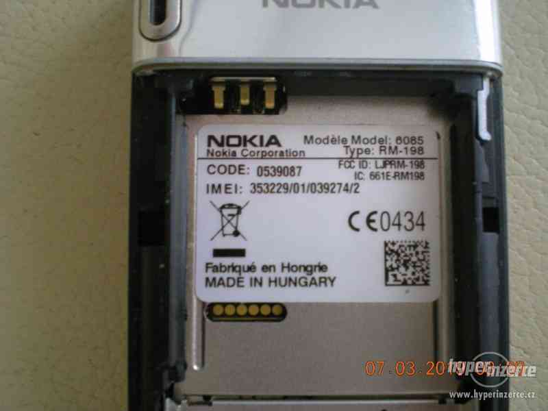 Nokia 6085 z r.2006 - telefony véčkové konstrukce od 150,- - foto 12