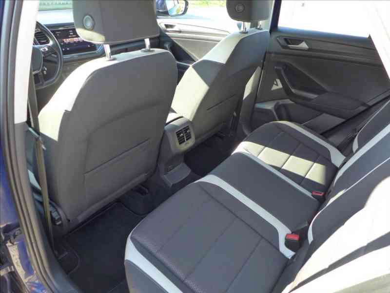 Volkswagen T-Roc 2,0 TDI 110KW 4x4 VIRTUAL LED - foto 18