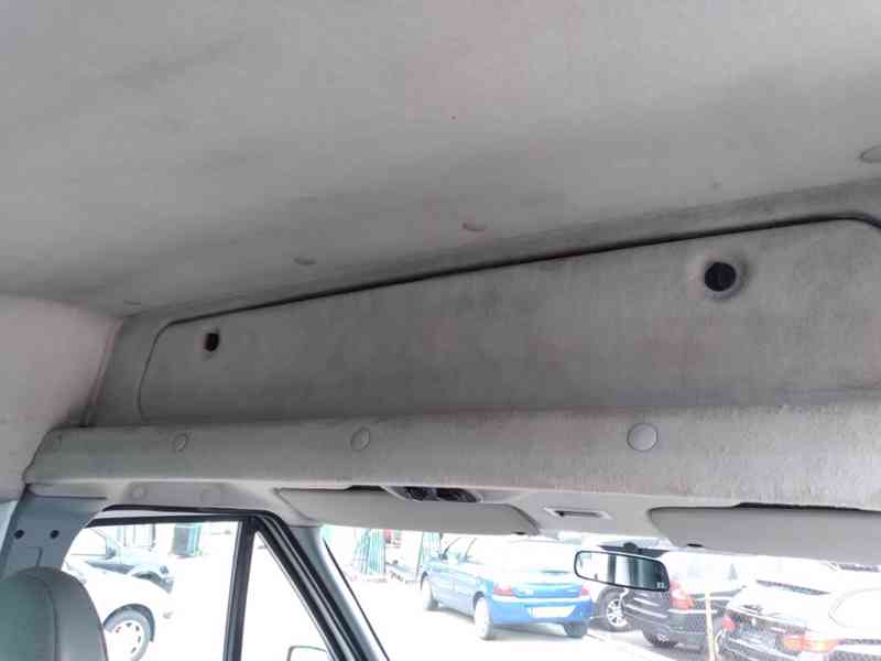 FORD TRANSIT TOURNEO 2.2 TDCI 9 MÍST L3H3 115T 300 - foto 30