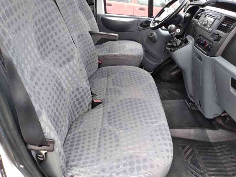 FORD TRANSIT TOURNEO 2.2 TDCI 9 MÍST L3H3 115T 300 - foto 19
