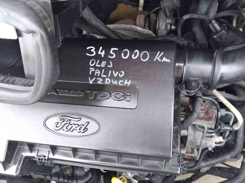 FORD TRANSIT TOURNEO 2.2 TDCI 9 MÍST L3H3 115T 300 - foto 36