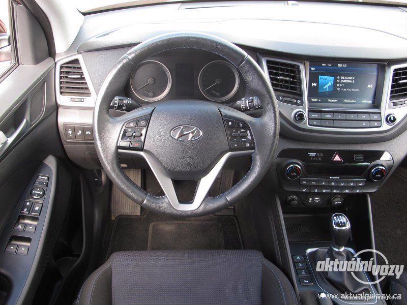 Hyundai Tucson 2.0, nafta, r.v. 2015 - foto 10
