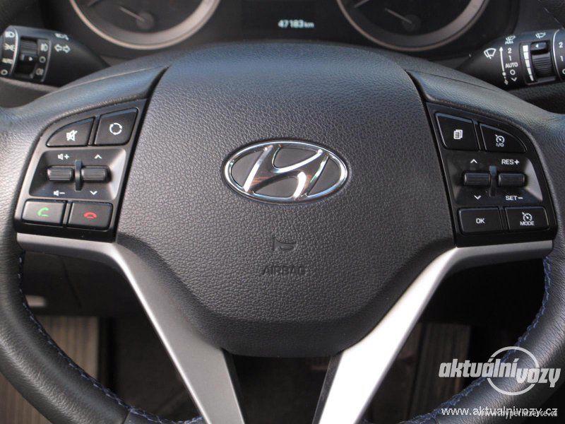 Hyundai Tucson 2.0, nafta, r.v. 2015 - foto 15