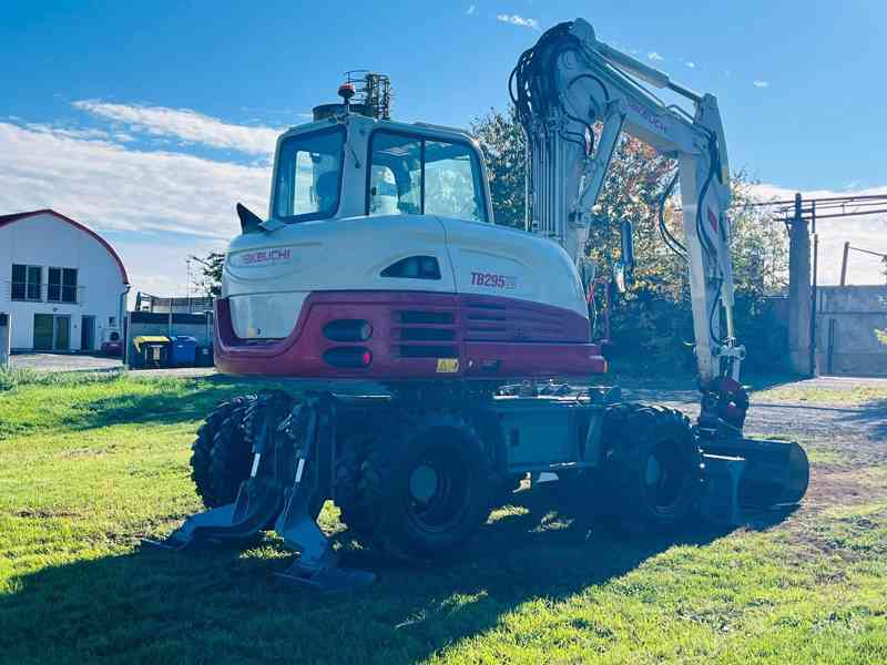 Kolové rypadlo Takeuchi TB295W (Možnost leasingu) - foto 4