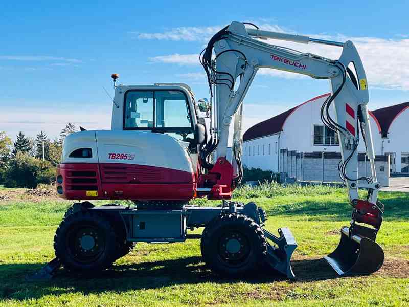 Kolové rypadlo Takeuchi TB295W (Možnost leasingu) - foto 5
