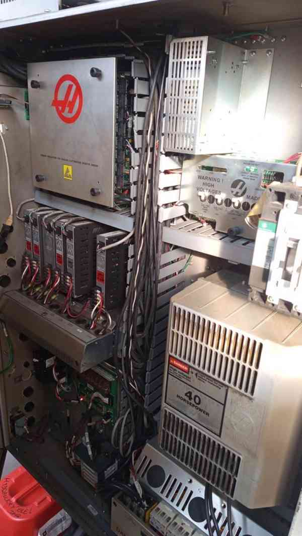 HAAS ST-30Y CNC soustruh CNC tokarni frezovaci centrum 2012 - foto 2