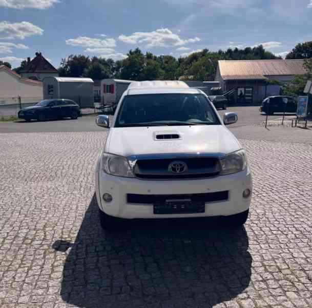 Toyota Hilux 2,5D4D Extra Cab Life 106kw - foto 3