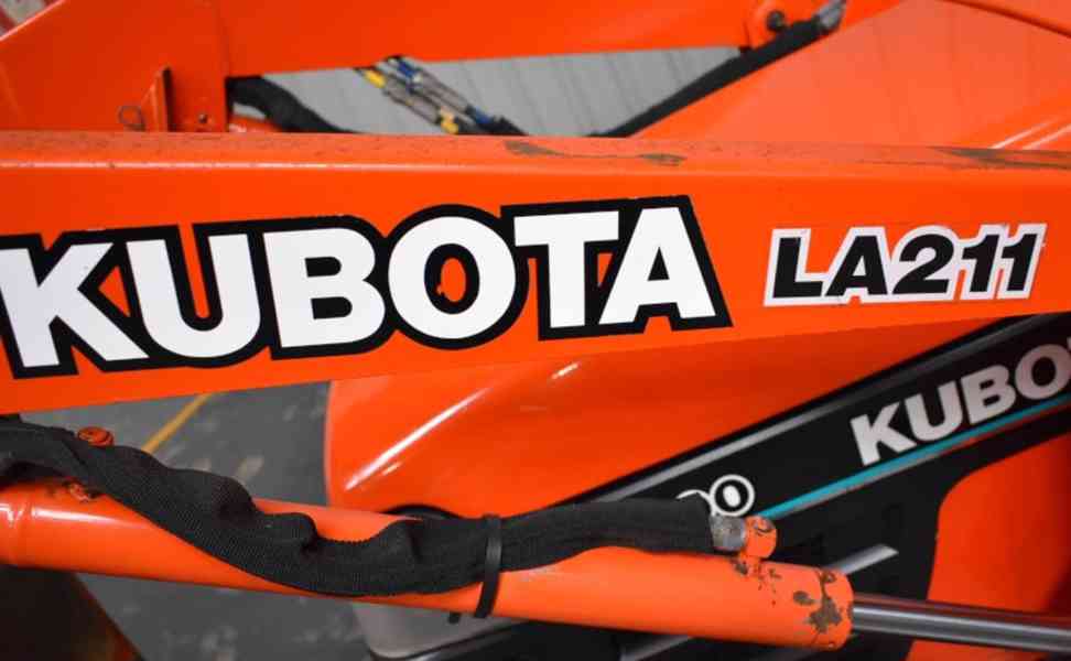 Traktor Kubota BX1800 s celným nakladacom - foto 11