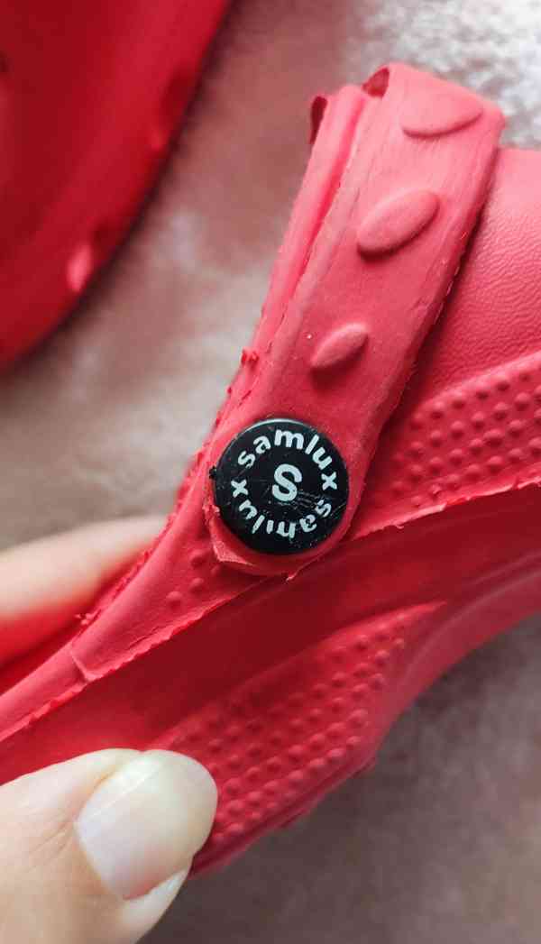 Dětské červené Crocs boty, vel. 28 - foto 4