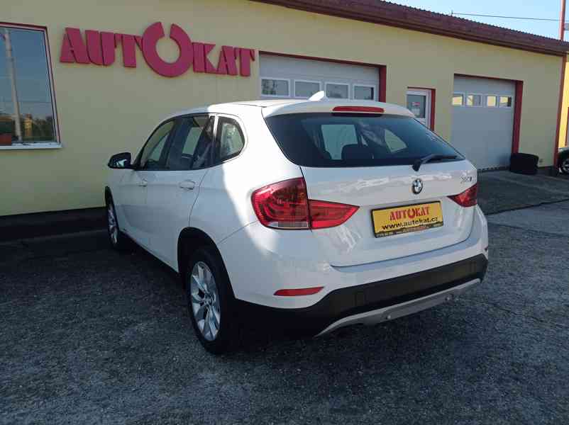 BMW X1 2.0D sDrive Automat/1Maj/NAVI - foto 5