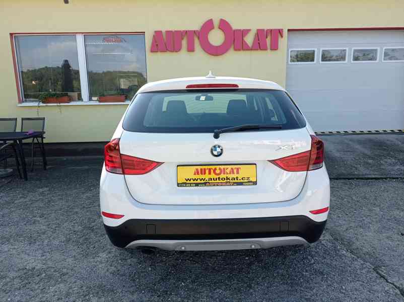 BMW X1 2.0D sDrive Automat/1Maj/NAVI - foto 4