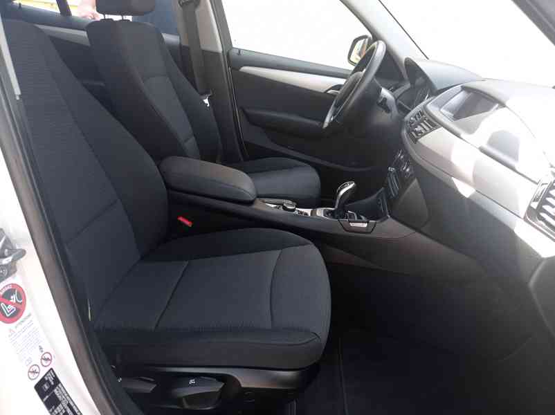 BMW X1 2.0D sDrive Automat/1Maj/NAVI - foto 24