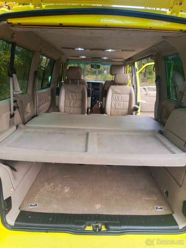Volkswagen Caravelle 2,5   TDI, 132kw - foto 15