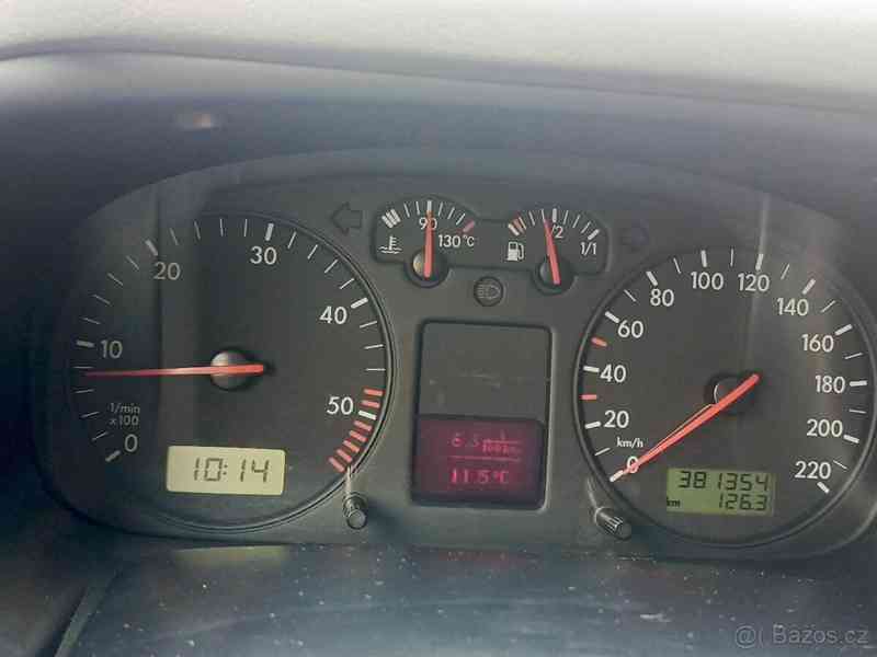 Volkswagen Caravelle 2,5   TDI, 132kw - foto 8