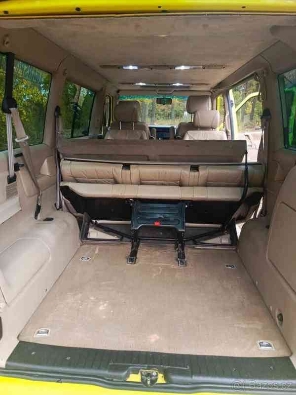 Volkswagen Caravelle 2,5   TDI, 132kw - foto 14