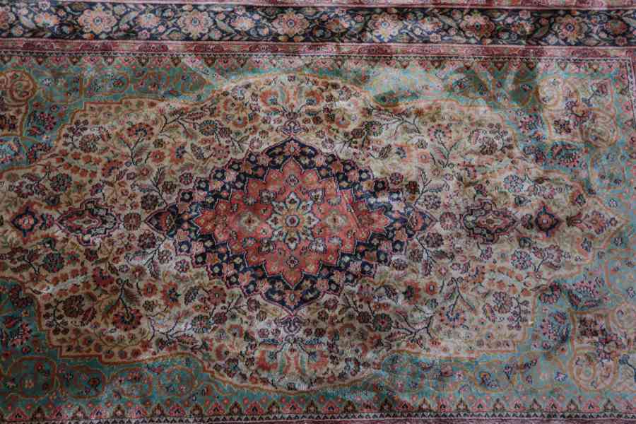 Velurový hedvábný koberec s certifikátem 182 X 105 - foto 2