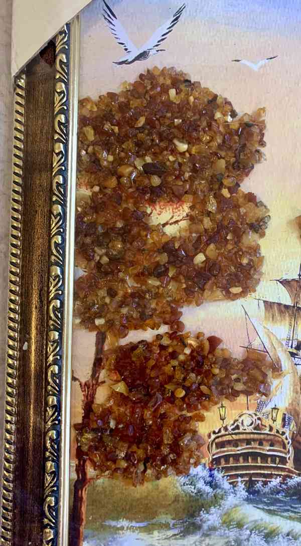 Luxusní jantarový obraz «Maják a plachetnice» – originál - foto 7