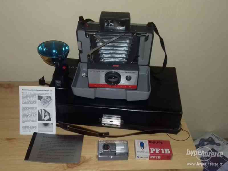 Polaroid 104 v kufříku s příslušenstvím