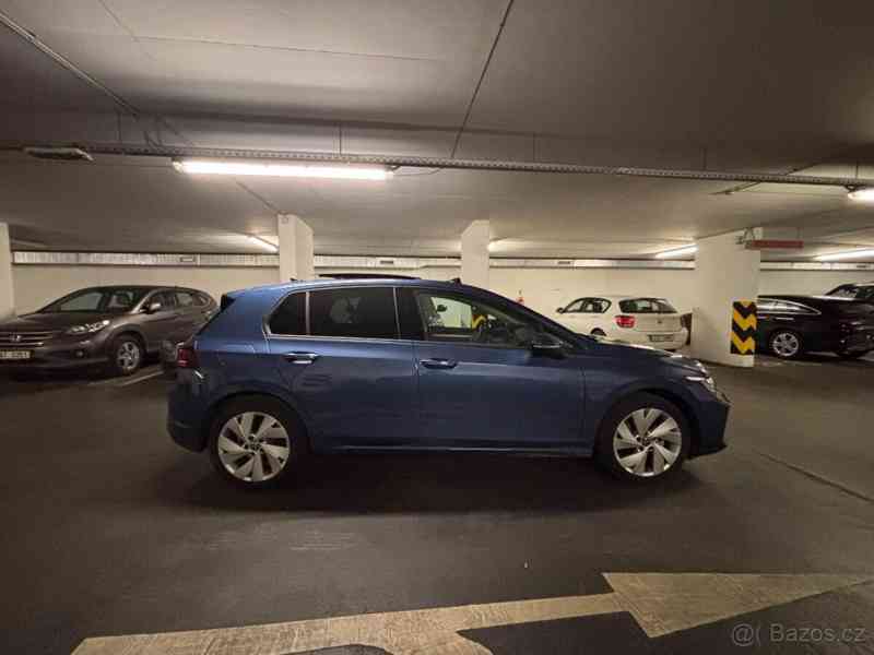 Volkswagen Golf 1,5   TSI 2025 85kw Manuál 6spd - foto 12