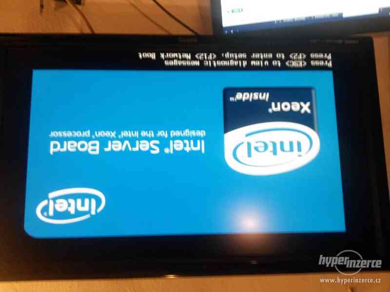 1U server 3GHz Xeon 8GB ECC RAM, 2x 3,5" SATA - foto 1