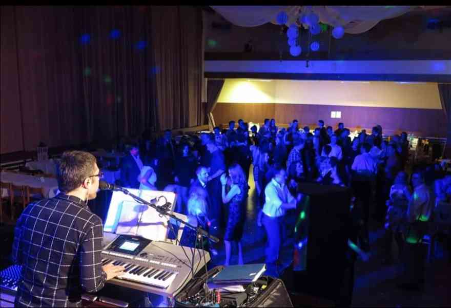 Živá hudba na svatby,oslavy..D.J.produkce - foto 6