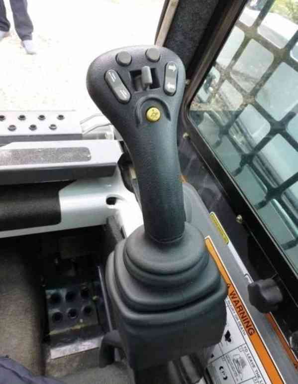 Bobcat S160 Nakladače - foto 13