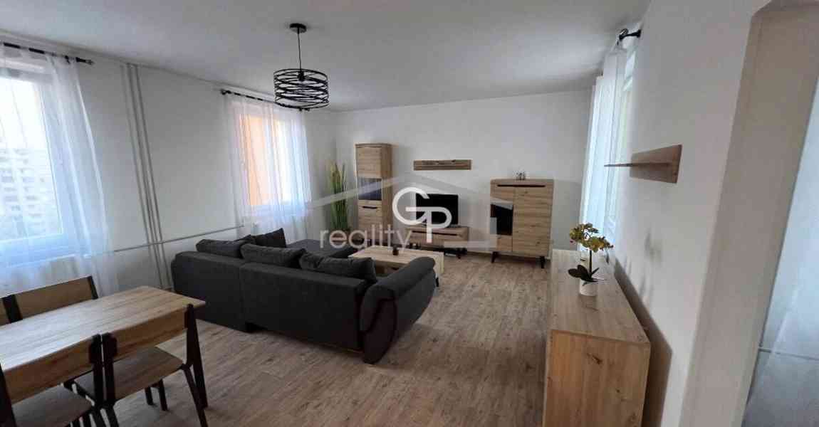 Pronájem bytu 2+1, ul. Prachatická, Č. Budějovice - foto 2