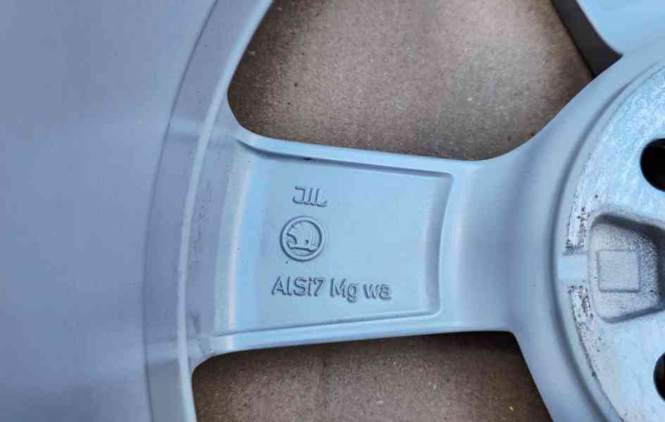 Disk 16 " Škoda Fabia III / Rapid 5JA601025A / 5JA 601 025 A - foto 6
