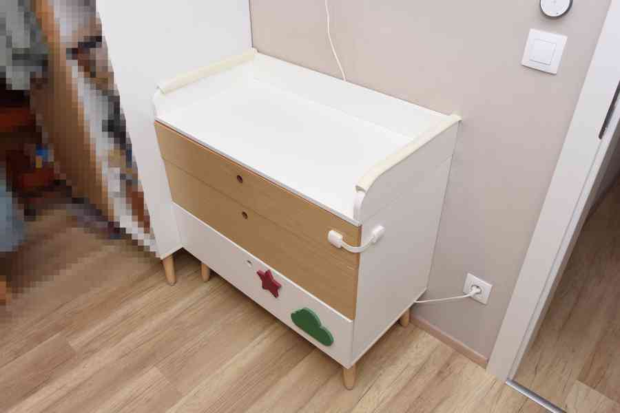Přebalovací komoda (pult) Poppy Möbelix - foto 3