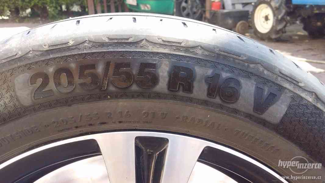 Peugeot 406 2.0 HDi - foto 8