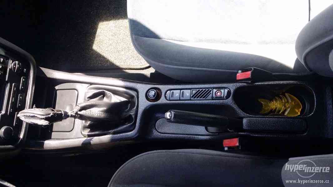 Peugeot 406 2.0 HDi - foto 20