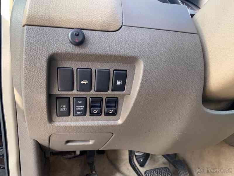 Nissan Murano 2.5 CDI 2010	 - foto 7