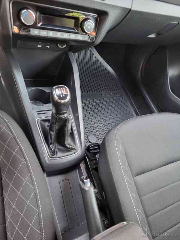 Škoda Fabia 1,2   TSI, servisováno - foto 14