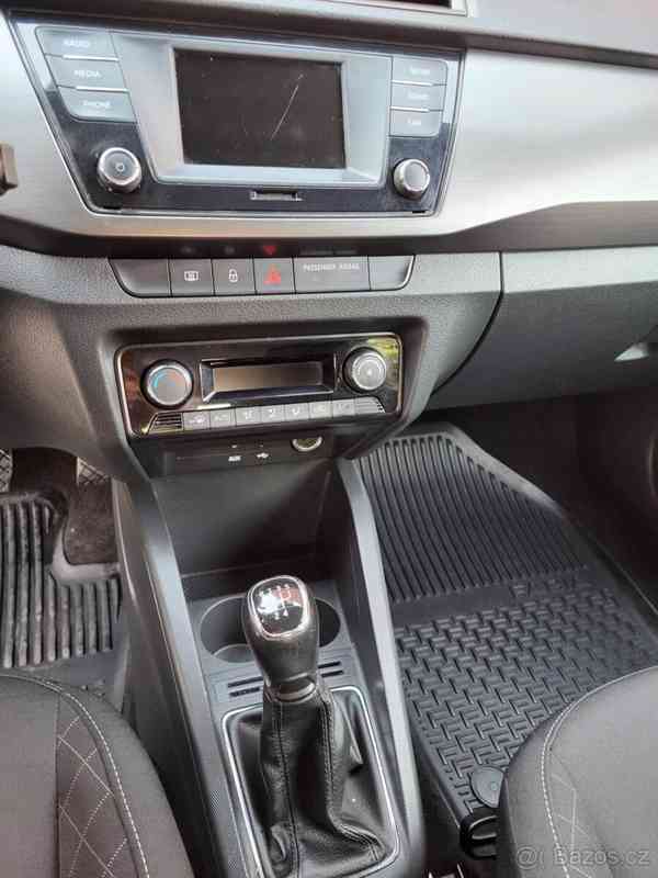 Škoda Fabia 1,2   TSI, servisováno - foto 12