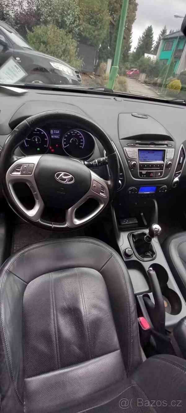 Hyundai ix35 2,0   4x4 - foto 13