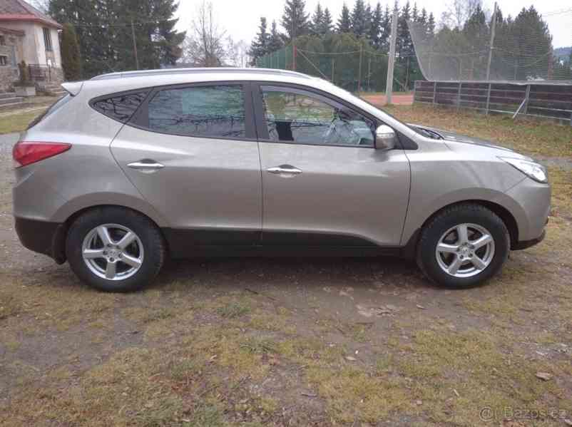 Hyundai ix35 2,0   4x4 - foto 2
